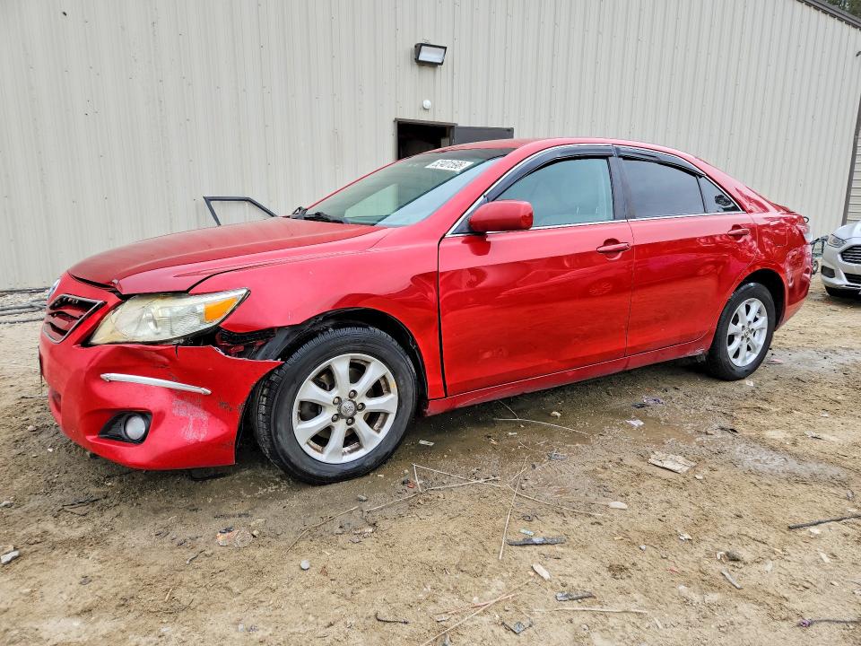 52401596 :رقم المزاد ، 4T4BF3EK6BR208786 vin ، 2011 Toyota Camry مزاد بيع
