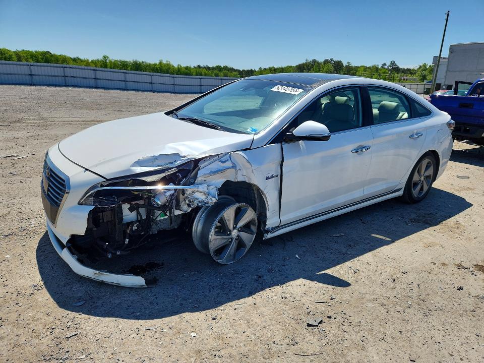 2016 Hyundai Sonata Hybrid მანქანა იყიდება აუქციონზე, vin: KMHE34L15GA015795, აუქციონის ნომერი: 52445556