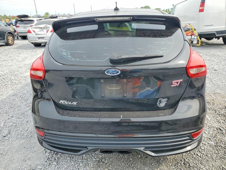Продажа на аукционе авто 2015 Ford Focus, vin: 1FADP3L90FL366269, номер лота: 52890856