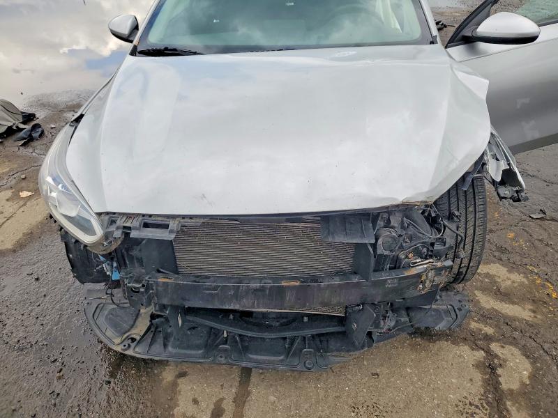 52237336 :رقم المزاد ، 3KPF34ADXKE039683 vin ، 2019 Kia Forte 4d Ex مزاد بيع