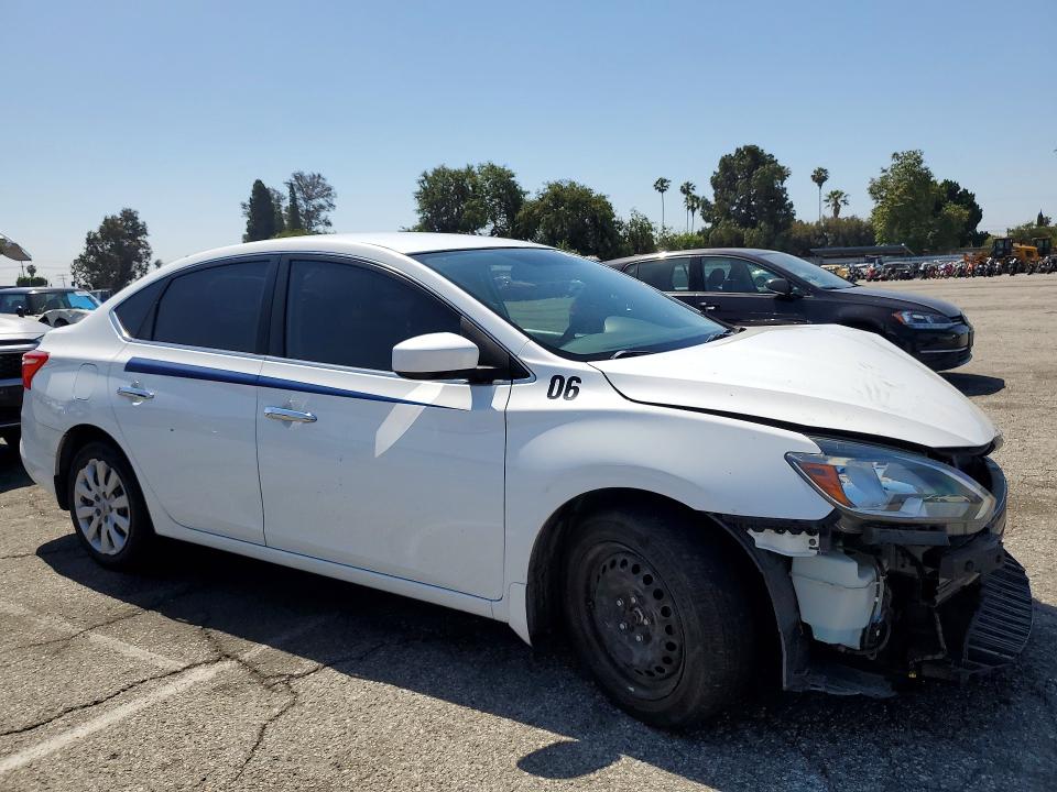 Продажа на аукционе авто 2016 Nissan Sentra, vin: 3N1AB7AP8GY260992, номер лота: 53846376