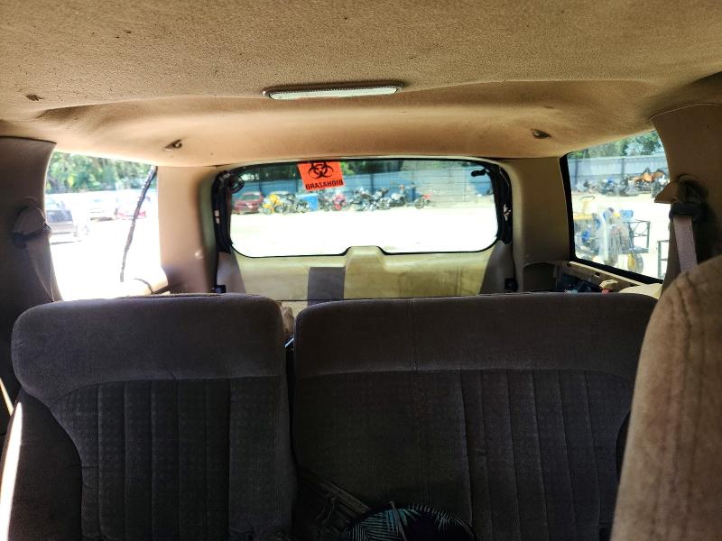 53727006 :رقم المزاد ، 1GNCS13W8W2227308 vin ، 1998 Chev Blazer مزاد بيع