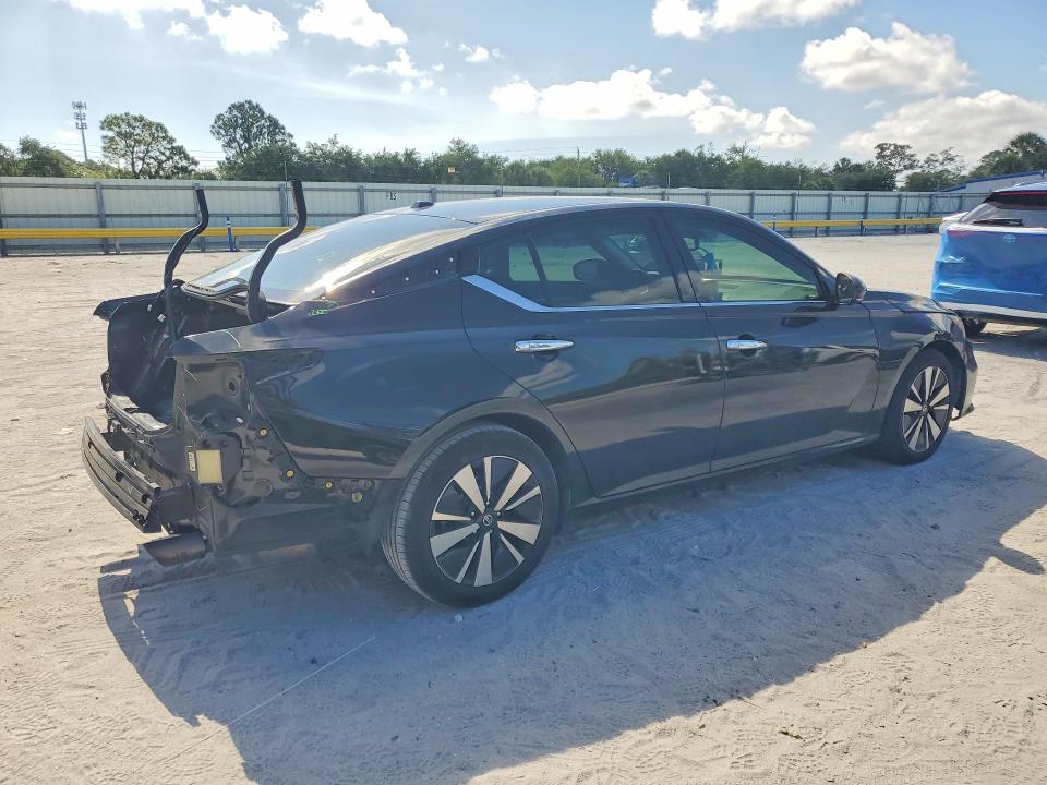 Продажа на аукционе авто 2020 Nissan Altima, vin: 1N4BL4EV7LC218540, номер лота: 53043546