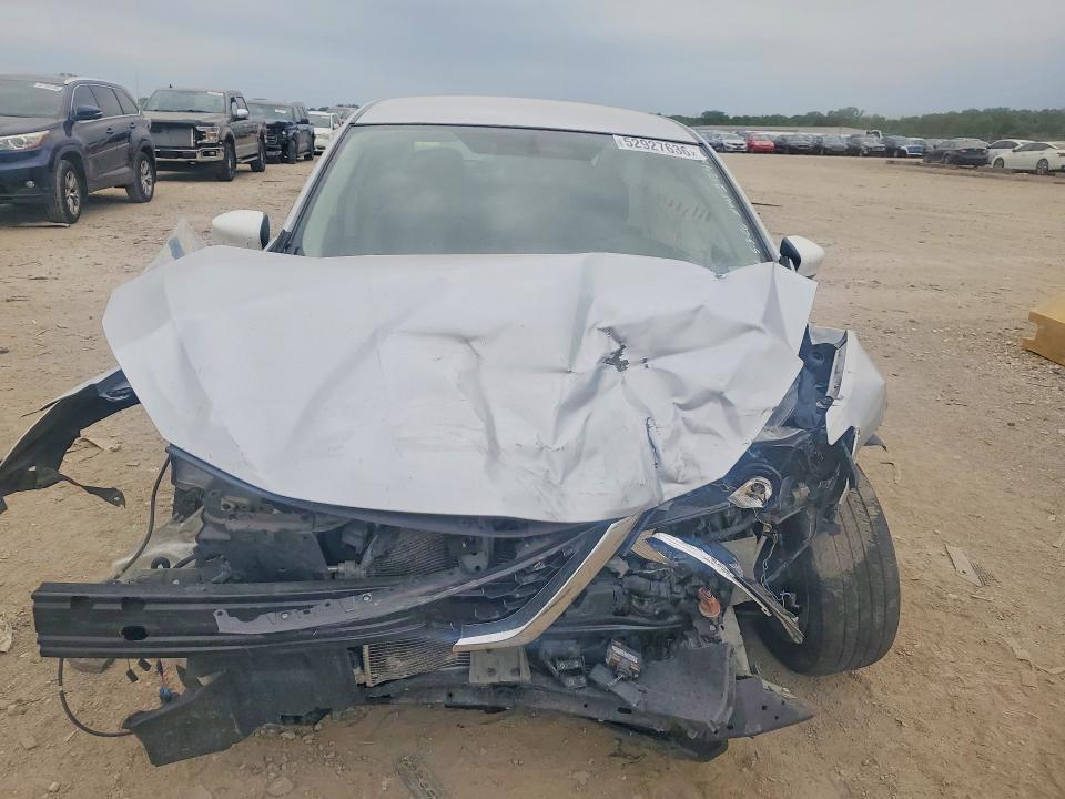 52927636 :رقم المزاد ، 3N1AB7AP5KY212455 vin ، 2019 Nissan Sentra مزاد بيع