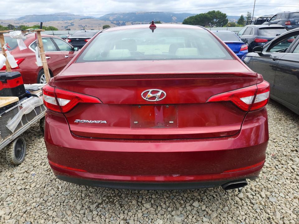 2015 Hyundai Sonata მანქანა იყიდება აუქციონზე, vin: 5NPE24AF8FH251340, აუქციონის ნომერი: 55301676