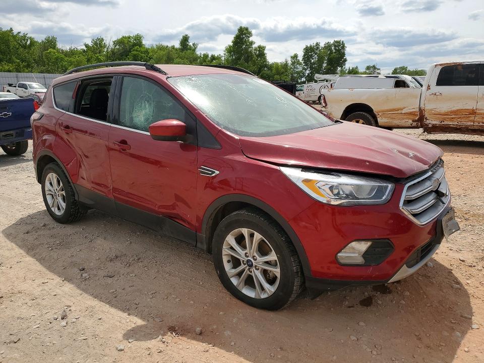 52163736 :رقم المزاد ، 1FMCU0HD9JUC88101 vin ، 2018 Ford Escape مزاد بيع