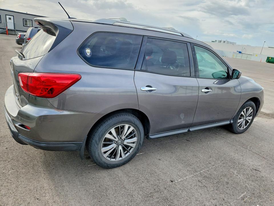 54955366 :رقم المزاد ، 5N1DR2MM8HC624781 vin ، 2017 Nissan Pathfinder مزاد بيع