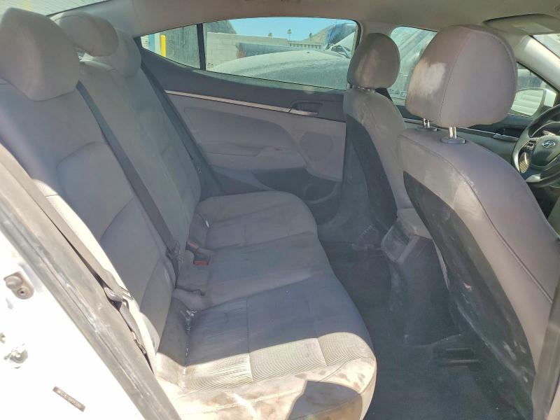 2017 Hyundai Elantra მანქანა იყიდება აუქციონზე, vin: 5NPD74LF0HH143260, აუქციონის ნომერი: 53105696