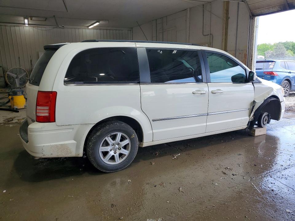 52154396 :رقم المزاد ، 2A4RR5D16AR243469 vin ، 2010 Chrysler Town & Country مزاد بيع