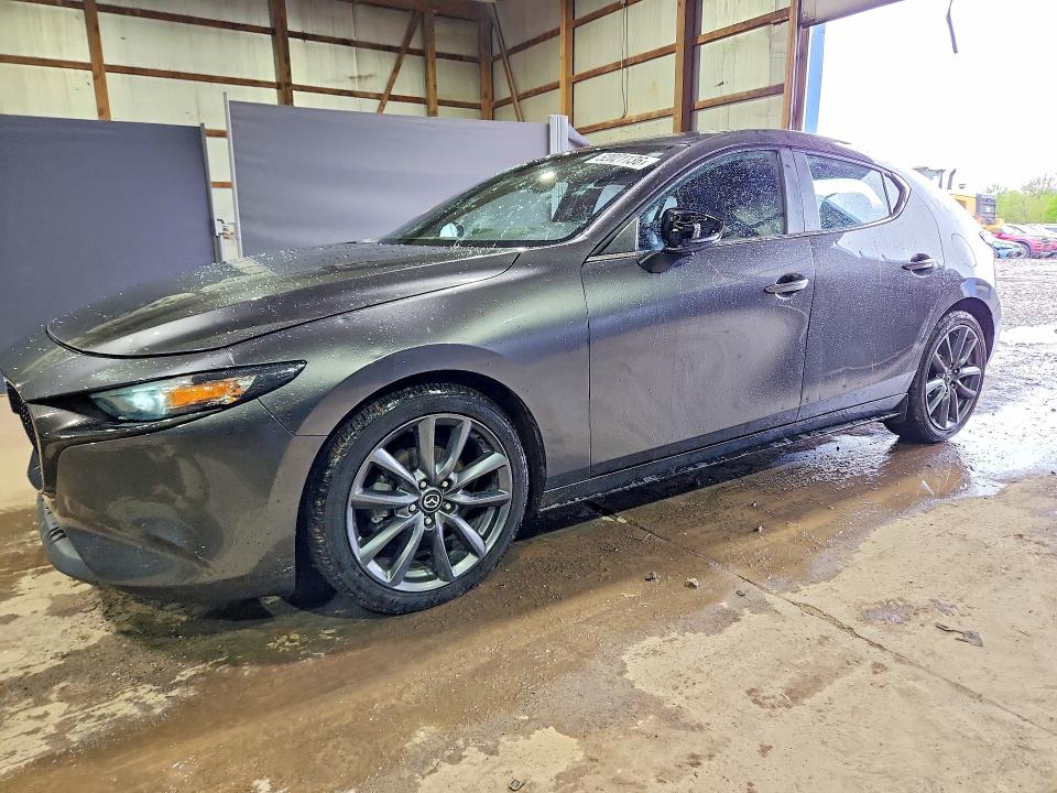 Auction sale of the 2019 Mazda 3, vin: JM1BPAMM6K1121068, lot number: 52021136
