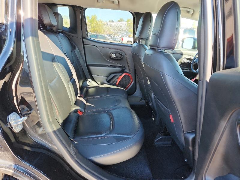52327496 :رقم المزاد ، ZACCJBCB7JPH58979 vin ، 2018 Jeep Renegade مزاد بيع