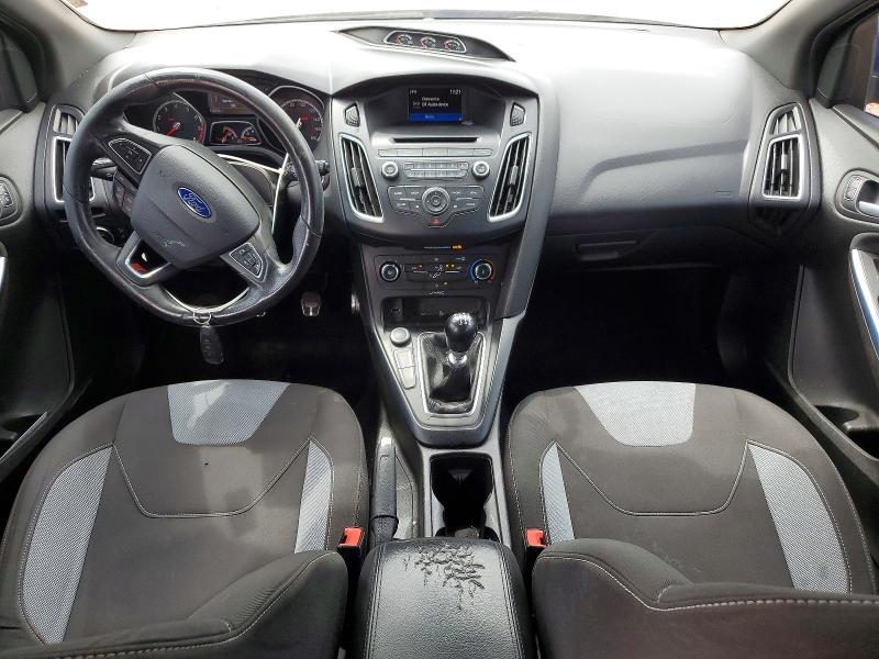 2015 Ford Focus მანქანა იყიდება აუქციონზე, vin: 1FADP3L91FL315217, აუქციონის ნომერი: 52500166