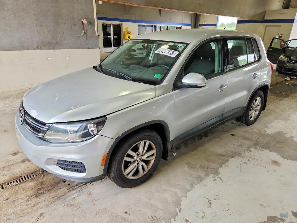 54671026 :رقم المزاد ، WVGBV3AX4DW565728 vin ، 2013 Volkswagen Tiguan مزاد بيع