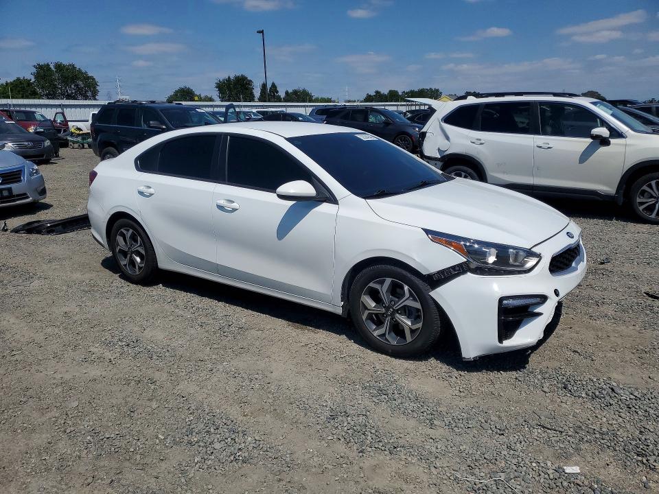 2021 Kia Forte მანქანა იყიდება აუქციონზე, vin: 3KPF24AD9ME391210, აუქციონის ნომერი: 52364946
