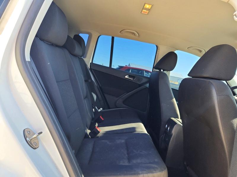 2018 Volkswagen Tiguan Limited მანქანა იყიდება აუქციონზე, vin: WVGAV7AX3JK004605, აუქციონის ნომერი: 52521446