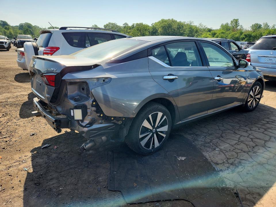 53882366 :رقم المزاد ، 1N4BL4DW0KN302664 vin ، 2019 Nissan Altima مزاد بيع