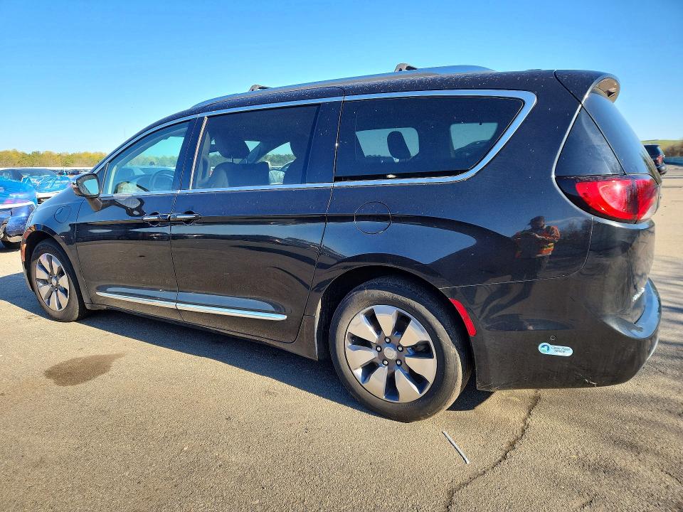 52837456 :رقم المزاد ، 2C4RC1N73JR133434 vin ، 2018 Chrysler Pacifica مزاد بيع