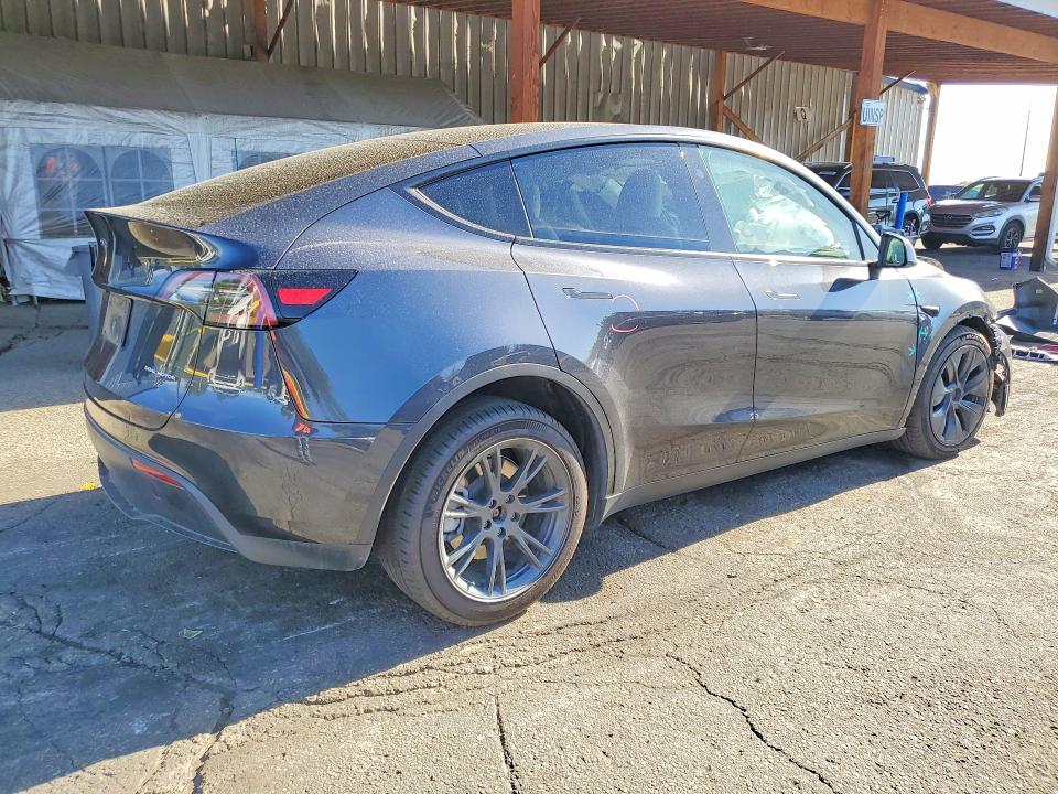 2025 Tesla Model Y მანქანა იყიდება აუქციონზე, vin: 7SAYGDEE0SA360514, აუქციონის ნომერი: 53207236