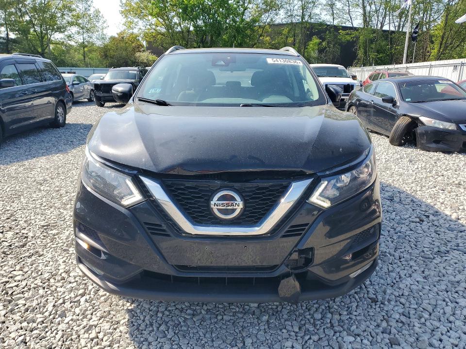 54130836 :رقم المزاد ، JN1BJ1CWXLW645979 vin ، 2020 Nissan Rogue Sport مزاد بيع