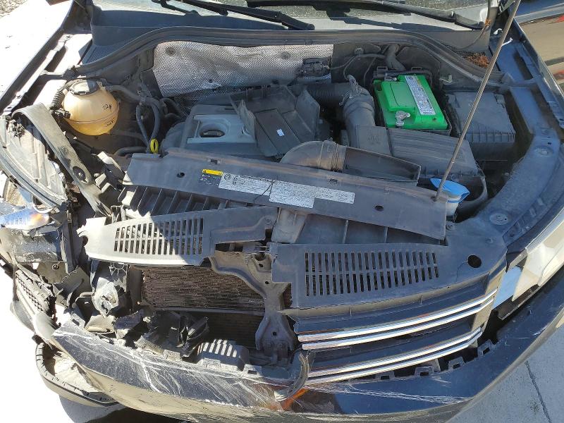54556926 :رقم المزاد ، WVGAV7AX5HK042055 vin ، 2017 Volkswagen Tiguan مزاد بيع