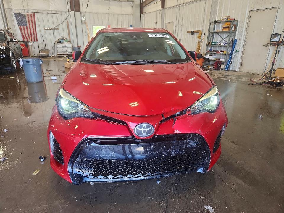 53781296 :رقم المزاد ، 2T1BURHE9JC026055 vin ، 2018 Toyota Corolla مزاد بيع