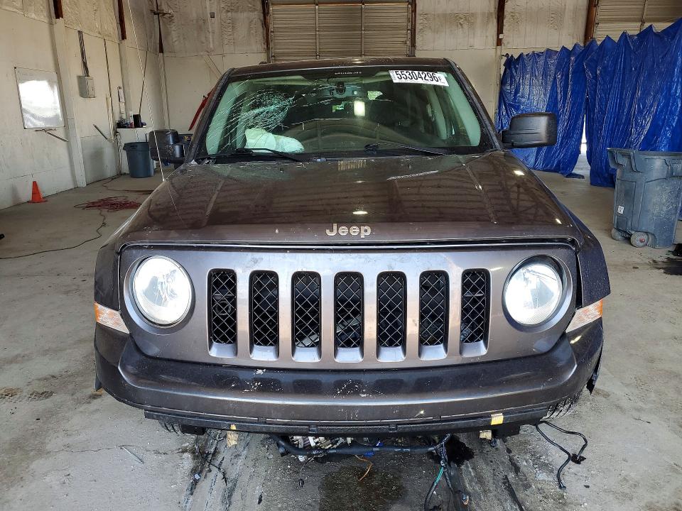 55304296 :رقم المزاد ، 1C4NJPBA0GD600988 vin ، 2016 Jeep Patriot مزاد بيع