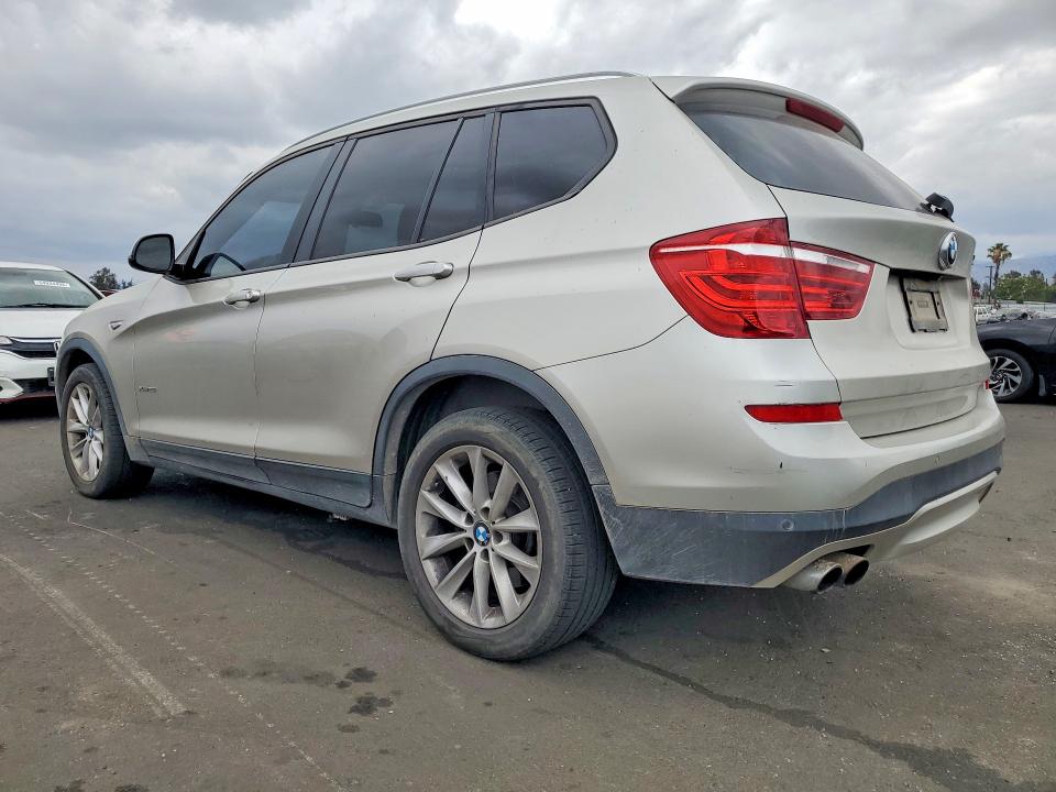52175046 :رقم المزاد ، 5UXWX9C58F0D55560 vin ، 2015 Bmw X3 مزاد بيع