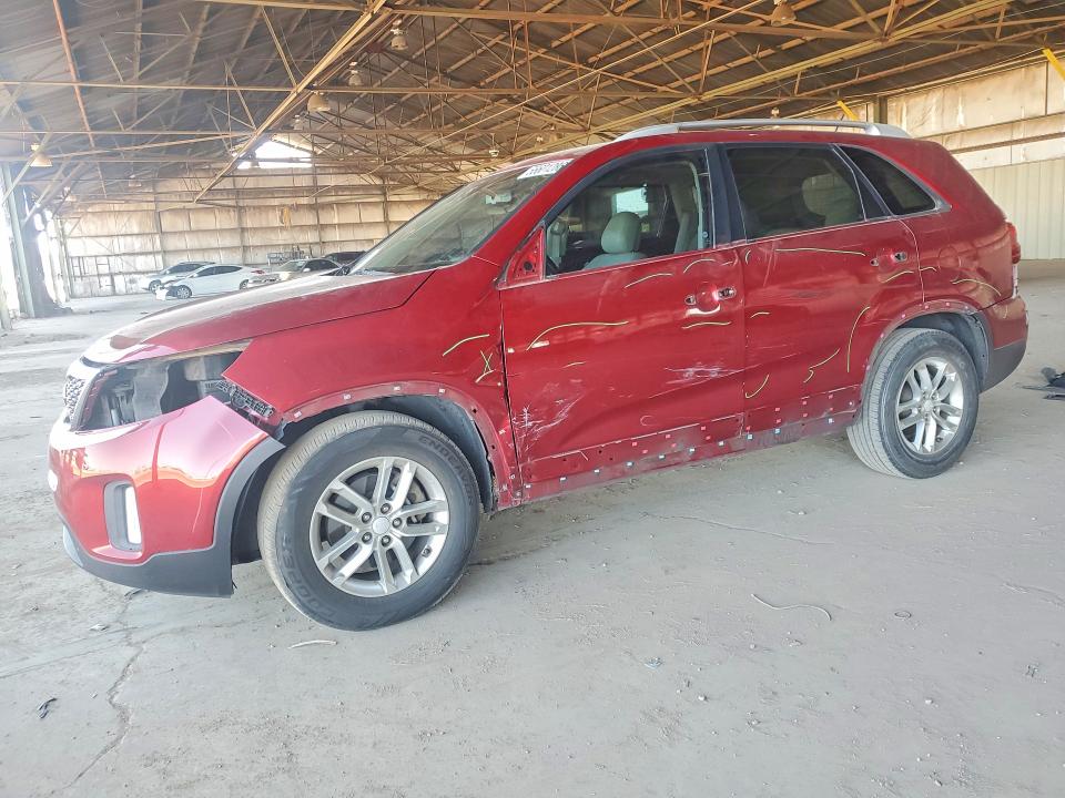 55601286 :رقم المزاد ، 5XYKT3A6XFG646802 vin ، 2015 Kia Sorento مزاد بيع