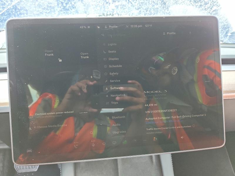 52445506 :رقم المزاد ، 5YJ3E1EB5NF309227 vin ، 2022 Tesla Model 3 مزاد بيع