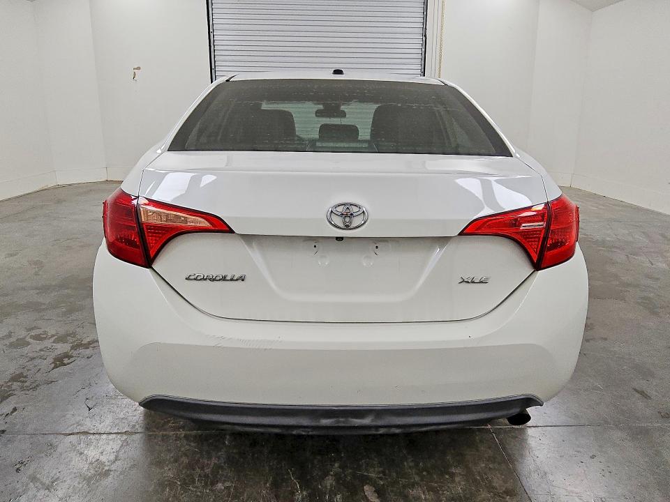 Aukcja sprzedaży 2018 Toyota Corolla, vin: 5YFBURHEXJP792702, numer aukcji: 52954326