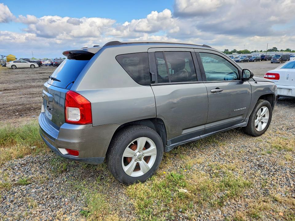 52513826 :رقم المزاد ، 1C4NJCBAXCD665589 vin ، 2012 Jeep Compass مزاد بيع