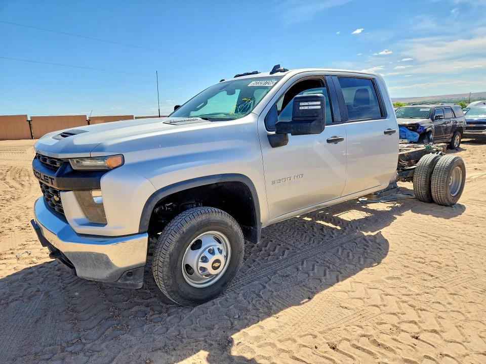 52320726 :رقم المزاد ، 1GB4WREY2MF302304 vin ، 2021 Chevrolet Silverado مزاد بيع