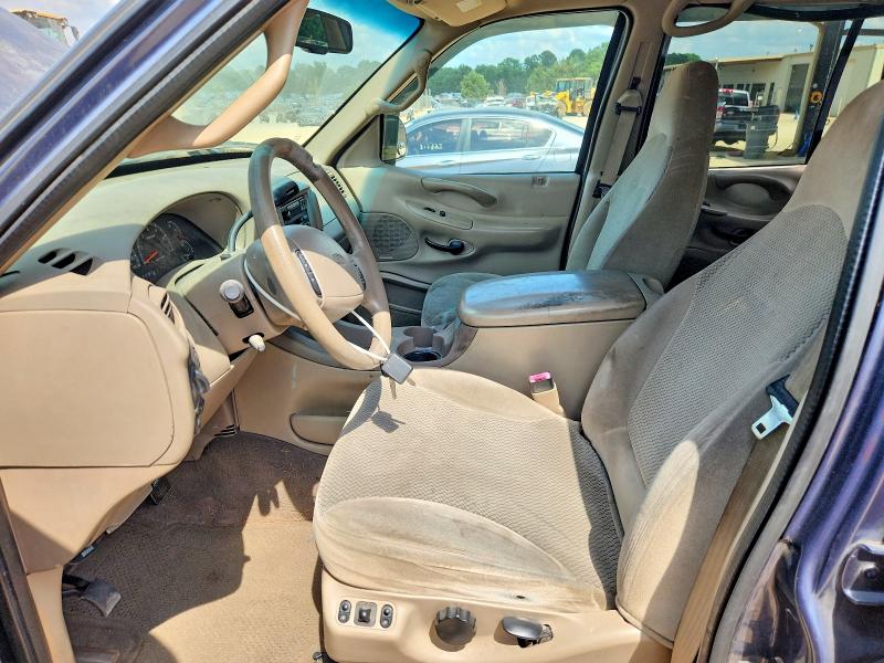 54208126 :رقم المزاد ، 1FMRU15W12LA07065 vin ، 2002 Ford Expedition مزاد بيع