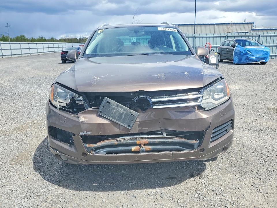 51812266 :رقم المزاد ، WVGEP9BP4ED011014 vin ، 2014 Volkswagen Touareg مزاد بيع