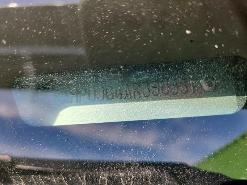 55001366 :رقم المزاد ، 3FAHP0JG4AR350331 vin ، 2010 Ford Focus مزاد بيع