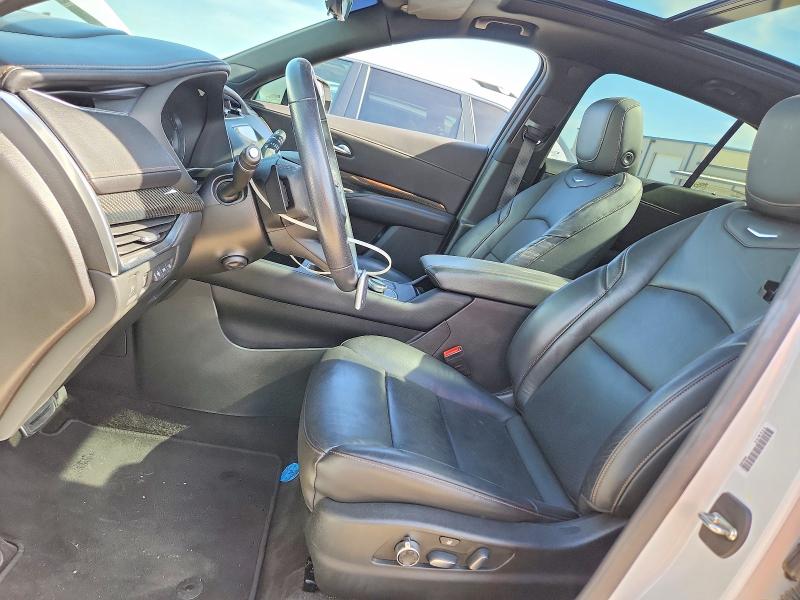 2022 Cadillac Xt4 მანქანა იყიდება აუქციონზე, vin: 1GYFZER42NF113627, აუქციონის ნომერი: 55442686