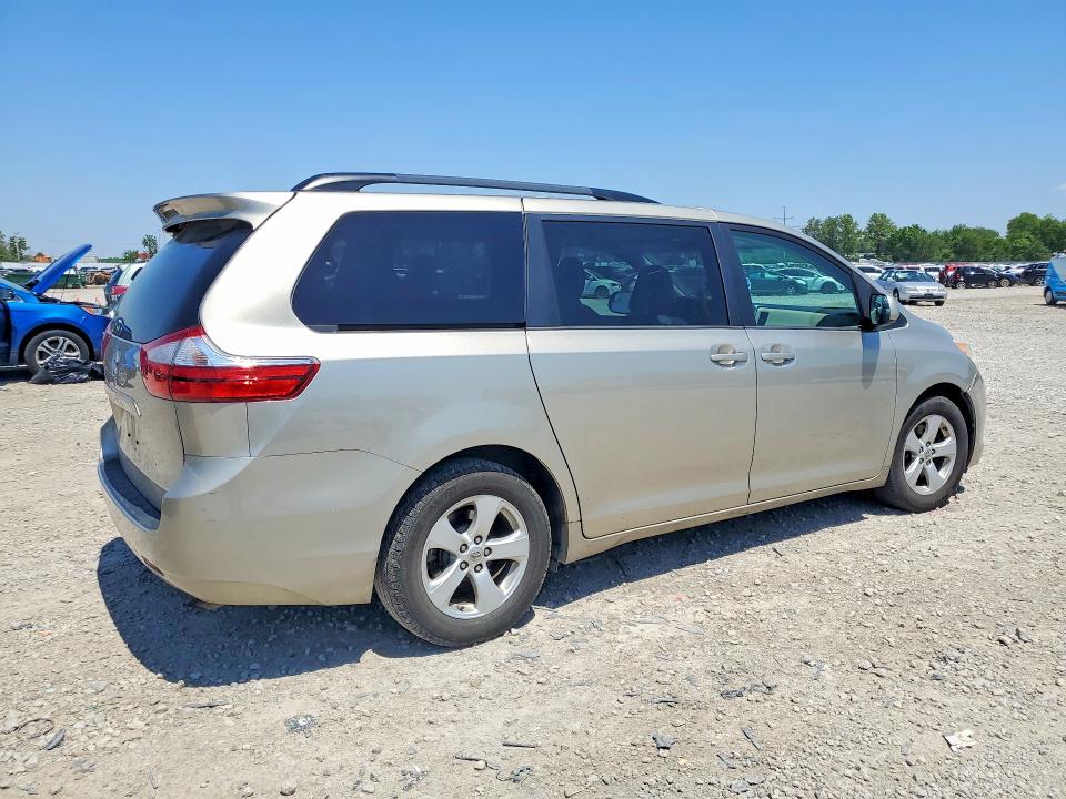 54133106 :رقم المزاد ، 5TDKK3DC0FS690055 vin ، 2015 Toyota Sienna مزاد بيع