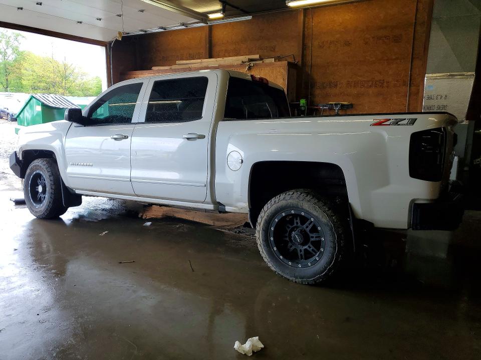 Продаж на аукціоні авто 2018 Chevrolet Silverado, vin: 3GCUKREC4JG372585, номер лоту: 53223736