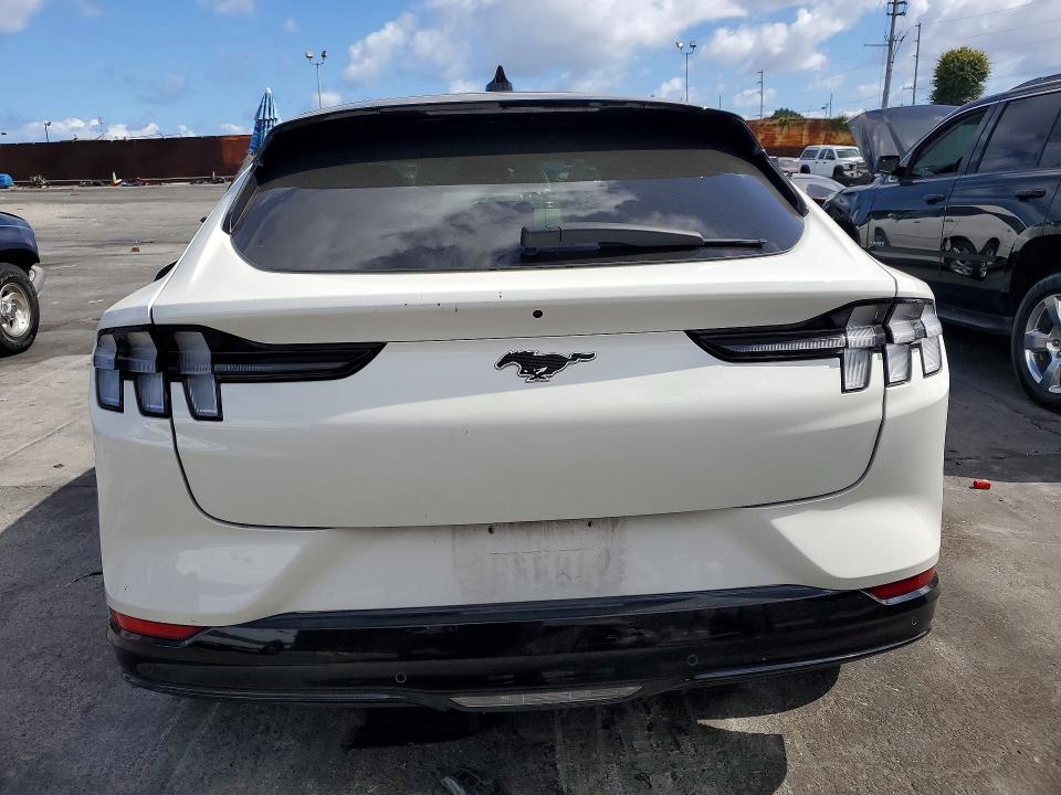 Продаж на аукціоні авто 2022 Ford Mustang Mach-e, vin: 3FMTK3R72NMA24177, номер лоту: 54926136