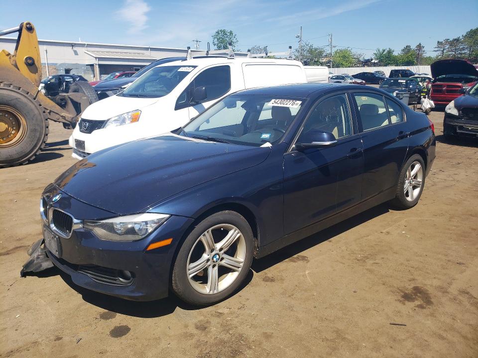 54302276 :رقم المزاد ، WBA3B1C57EK133562 vin ، 2014 Bmw 320 مزاد بيع