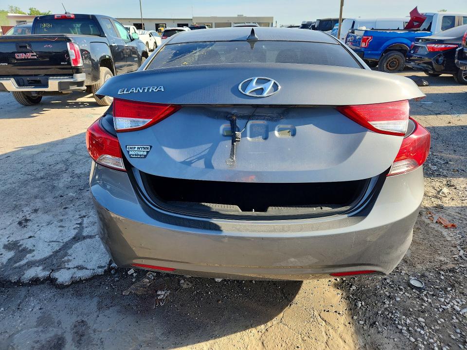 2013 Hyundai Elantra მანქანა იყიდება აუქციონზე, vin: 5NPDH4AE6DH330262, აუქციონის ნომერი: 55192316