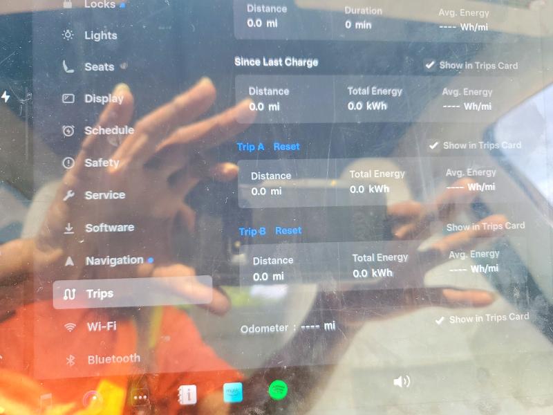 2025 Tesla Model Y მანქანა იყიდება აუქციონზე, vin: 7SAYGDED0SF319813, აუქციონის ნომერი: 54106686