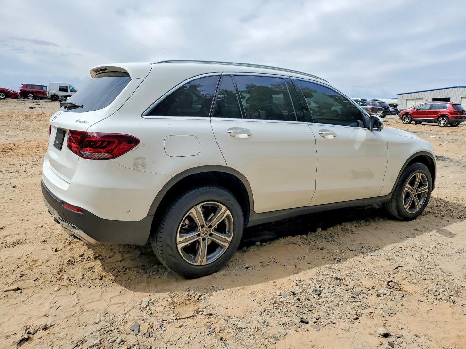 53222926 :رقم المزاد ، W1N0G8EB1NV381994 vin ، 2022 Mercedes-benz Glc مزاد بيع