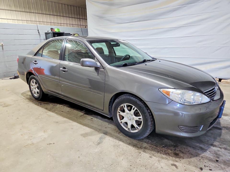 Продажа на аукционе авто 2005 Toyota Camry, vin: 4T1BE32K55U983361, номер лота: 52803866