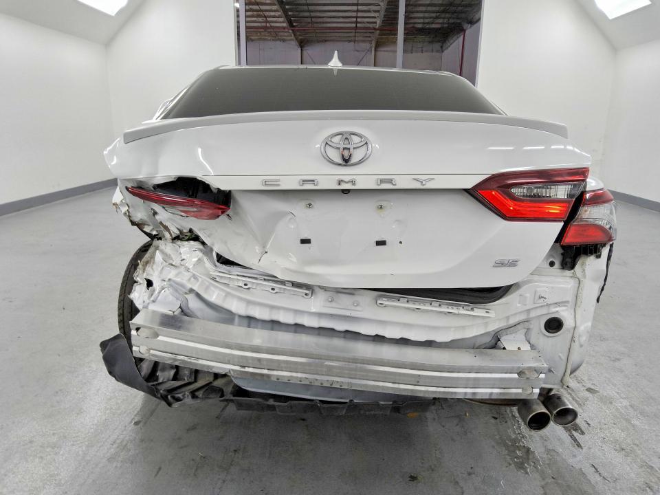 49950976 :رقم المزاد ، 4T1G11AK6PU811107 vin ، 2023 Toyota Camry مزاد بيع