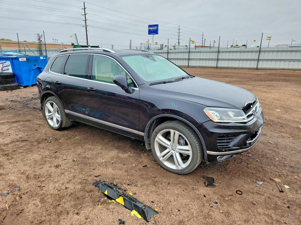 Продажа на аукционе авто 2017 Volkswagen Touareg, vin: WVGGF7BP5HD004982, номер лота: 52522296