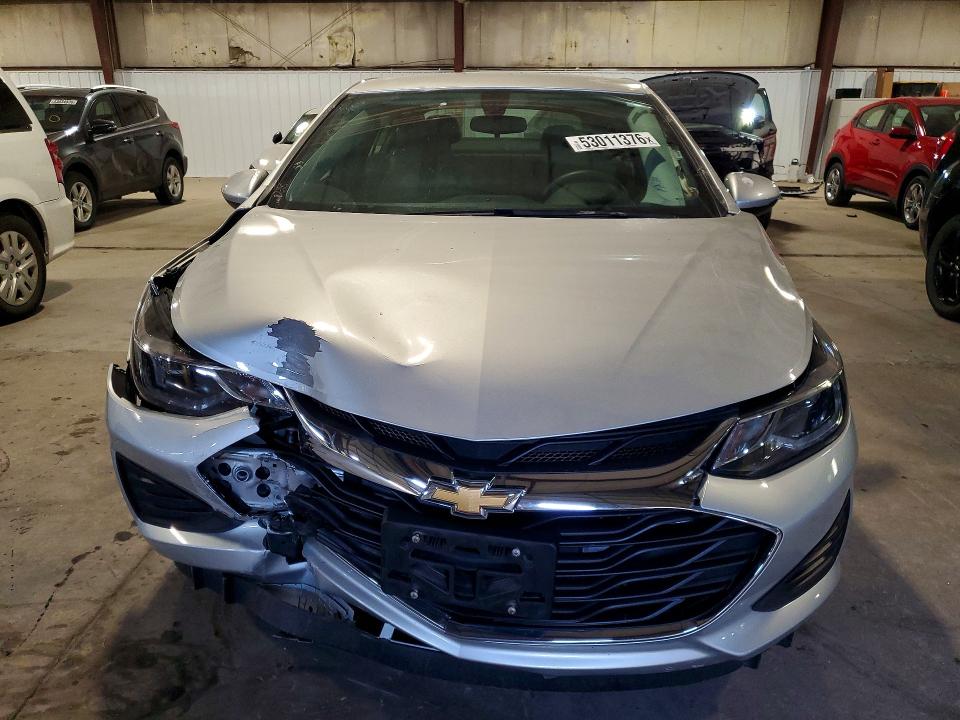 2019 Chevrolet Cruze მანქანა იყიდება აუქციონზე, vin: 1G1BE5SM8K7143305, აუქციონის ნომერი: 53011376