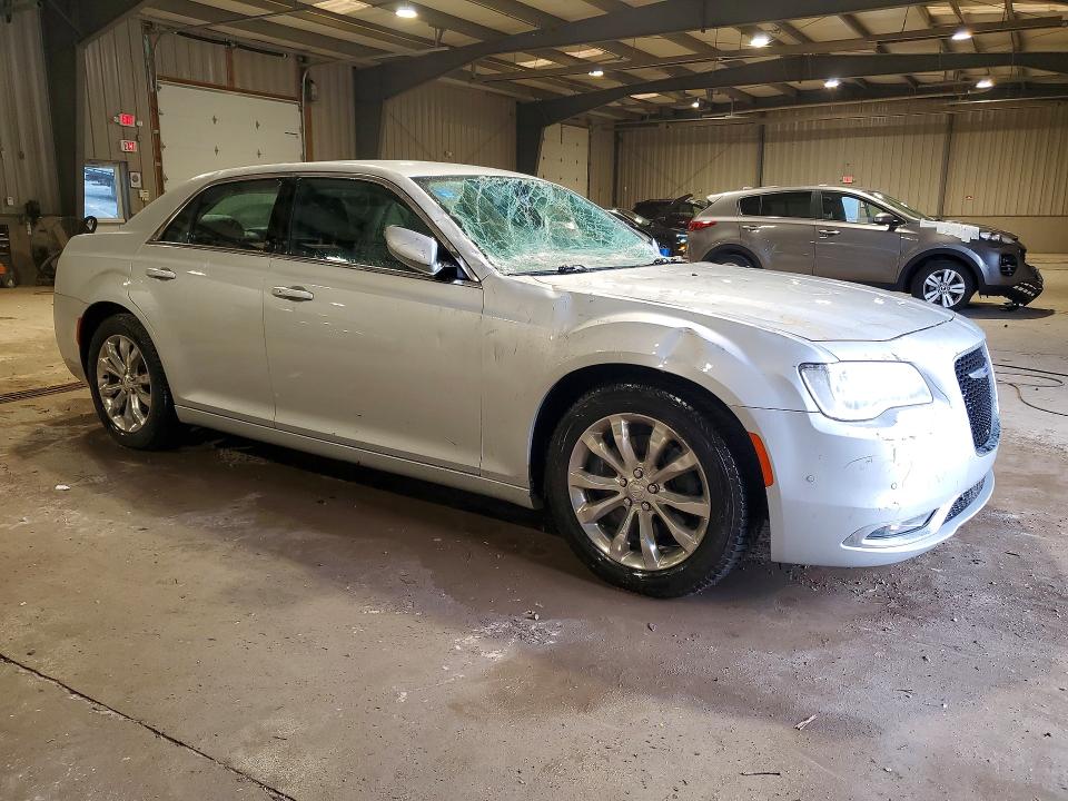 Продажа на аукционе авто 2020 Chrysler 300, vin: 2C3CCARG5LH225660, номер лота: 52851116