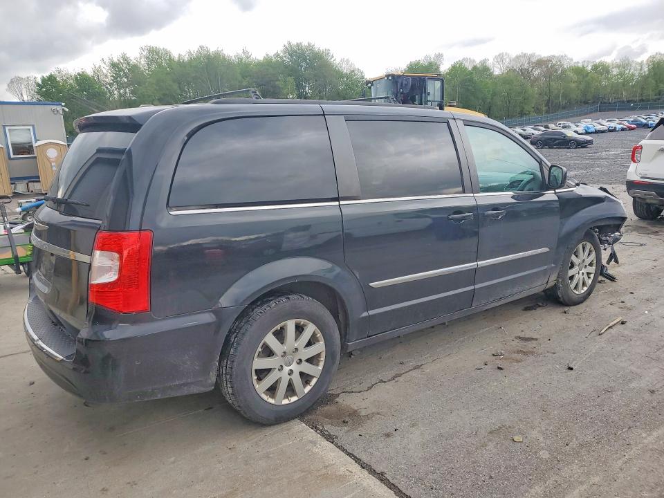 53722026 :رقم المزاد ، 2C4RC1BG3FR553836 vin ، 2015 Chrysler Town & Country مزاد بيع