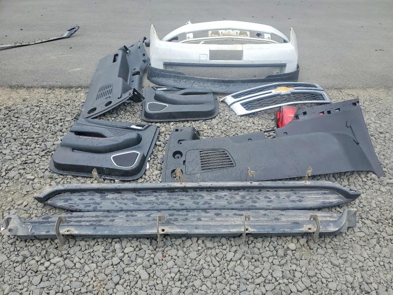 Продажа на аукционе авто 2019 Chevrolet Suburban, vin: 1GNSKHKC1KR286570, номер лота: 52713276